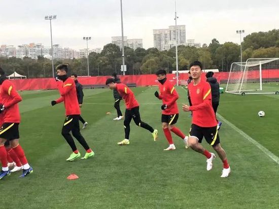 小叶去养老院做义工2